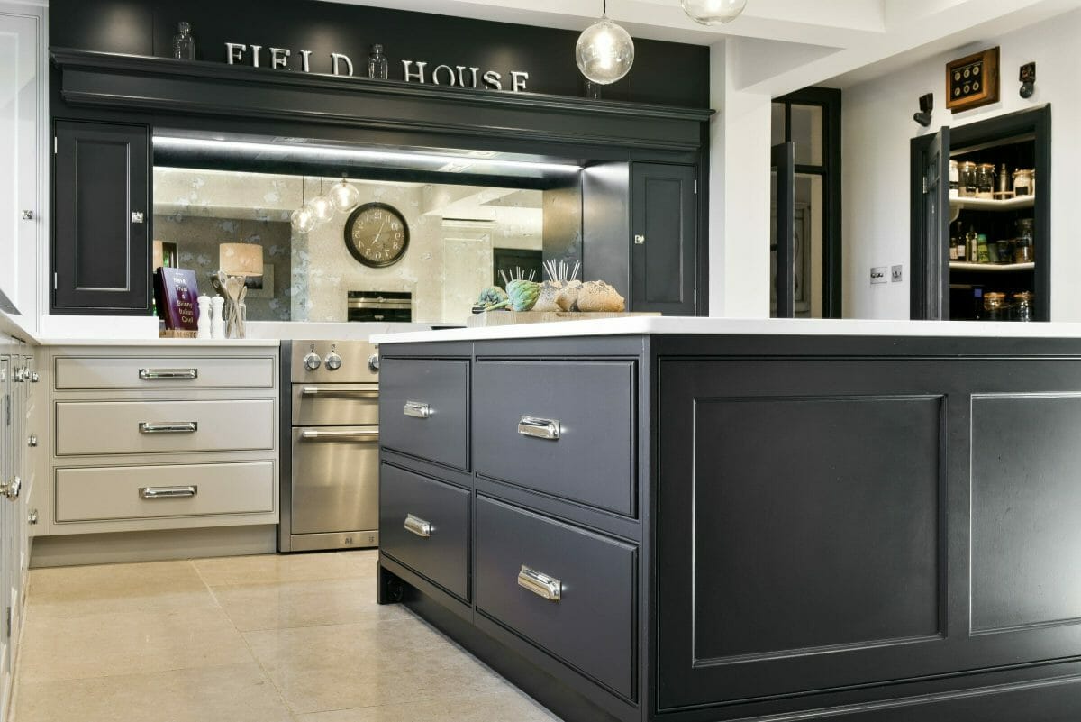 Modern Painted Country Kitchen Modern Painted Country Kitchen