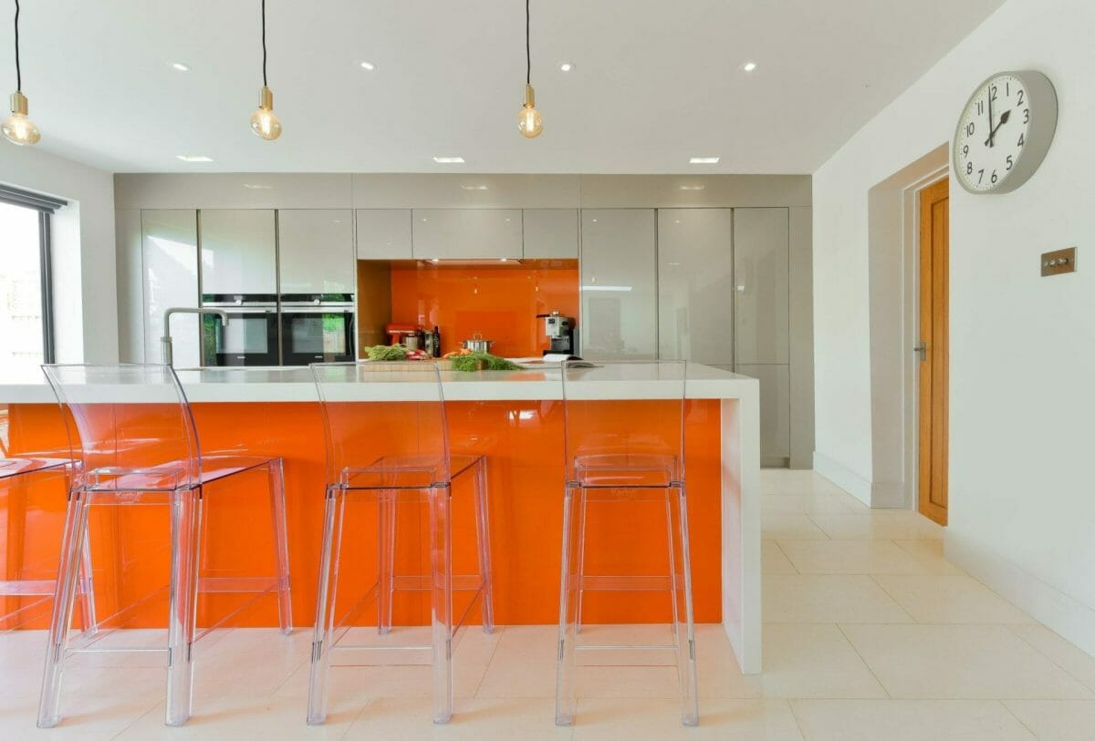 vibrantglasskitchen2-scaled