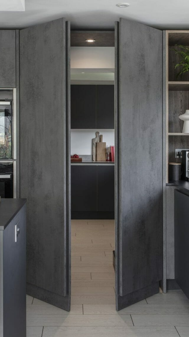MODERN MATT BLACK KITCHEN portrait (4) MODERN MATT BLACK KITCHEN