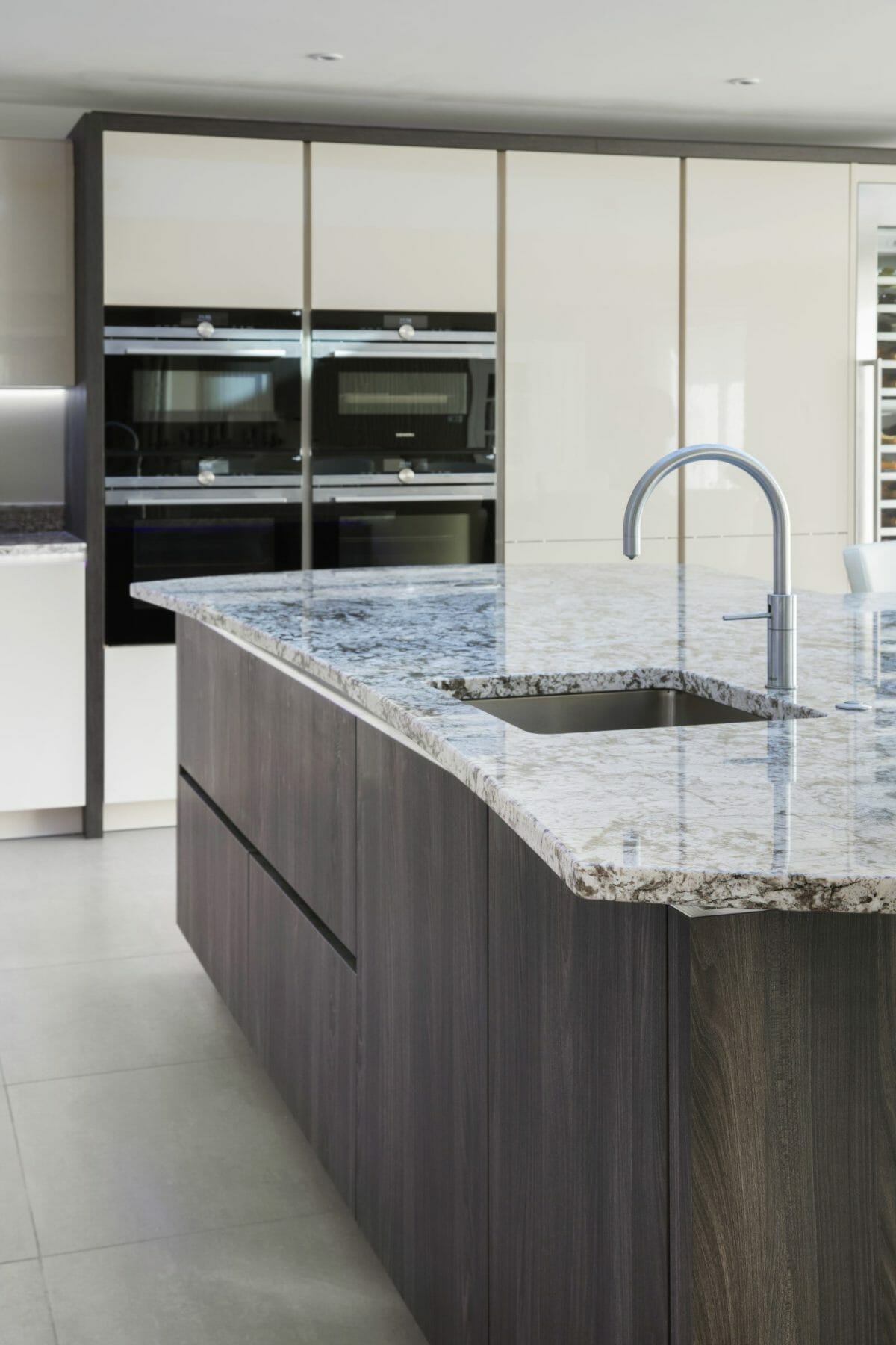 Caruba Elm and Gloss Kitchen Sink