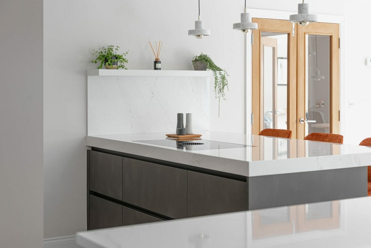 Timless Flat Door Kitchen 2-min