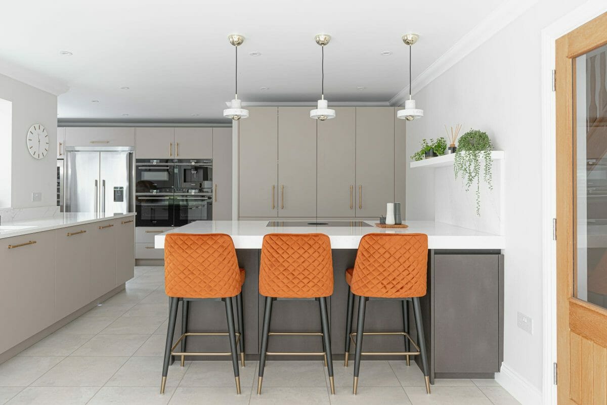 Timeless Flat Door Kitchen With Brass Handles Timeless Flat Door Kitchen With Brass Handles