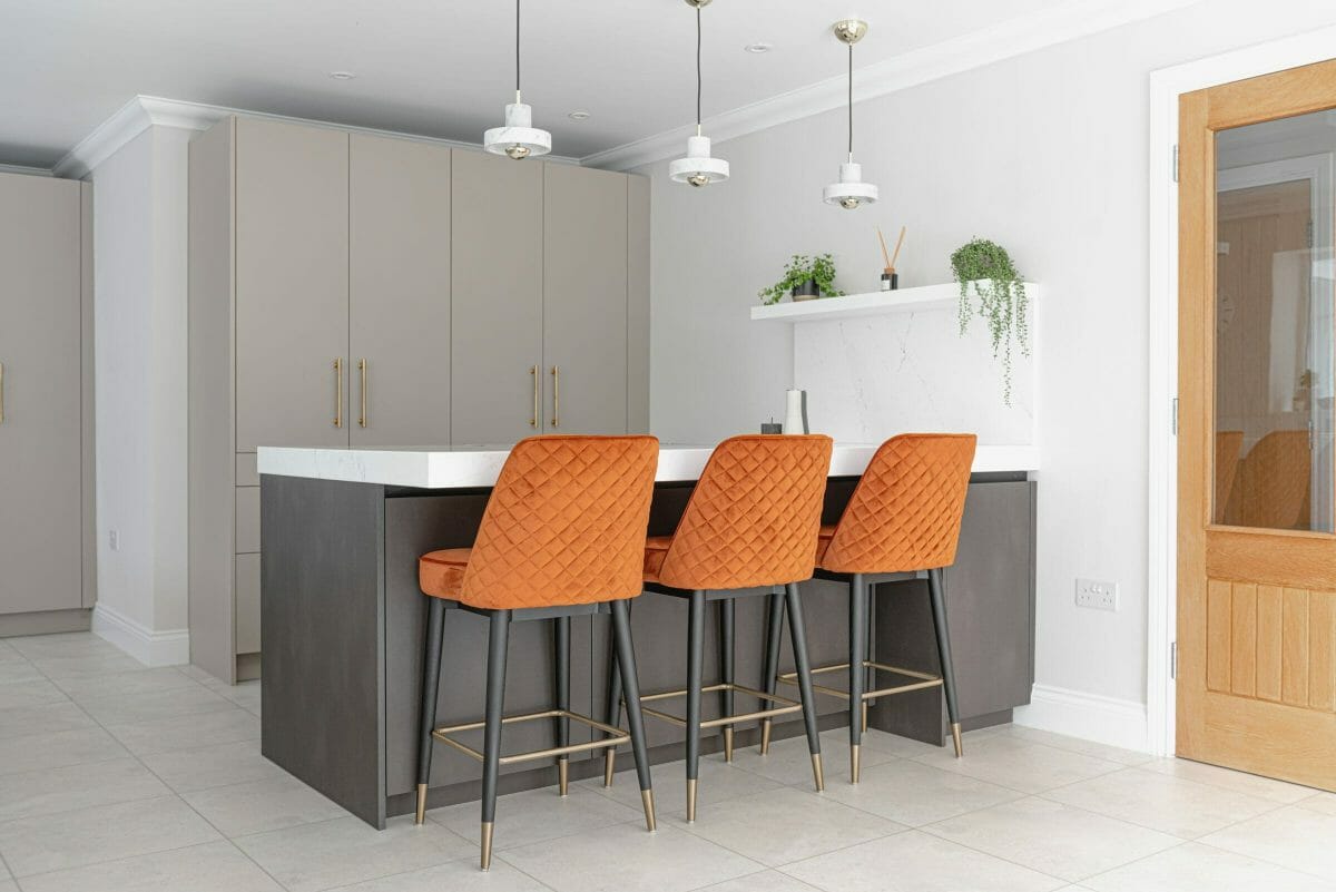 Timeless Flat Door Kitchen With Brass Handles Timeless Flat Door Kitchen With Brass Handles