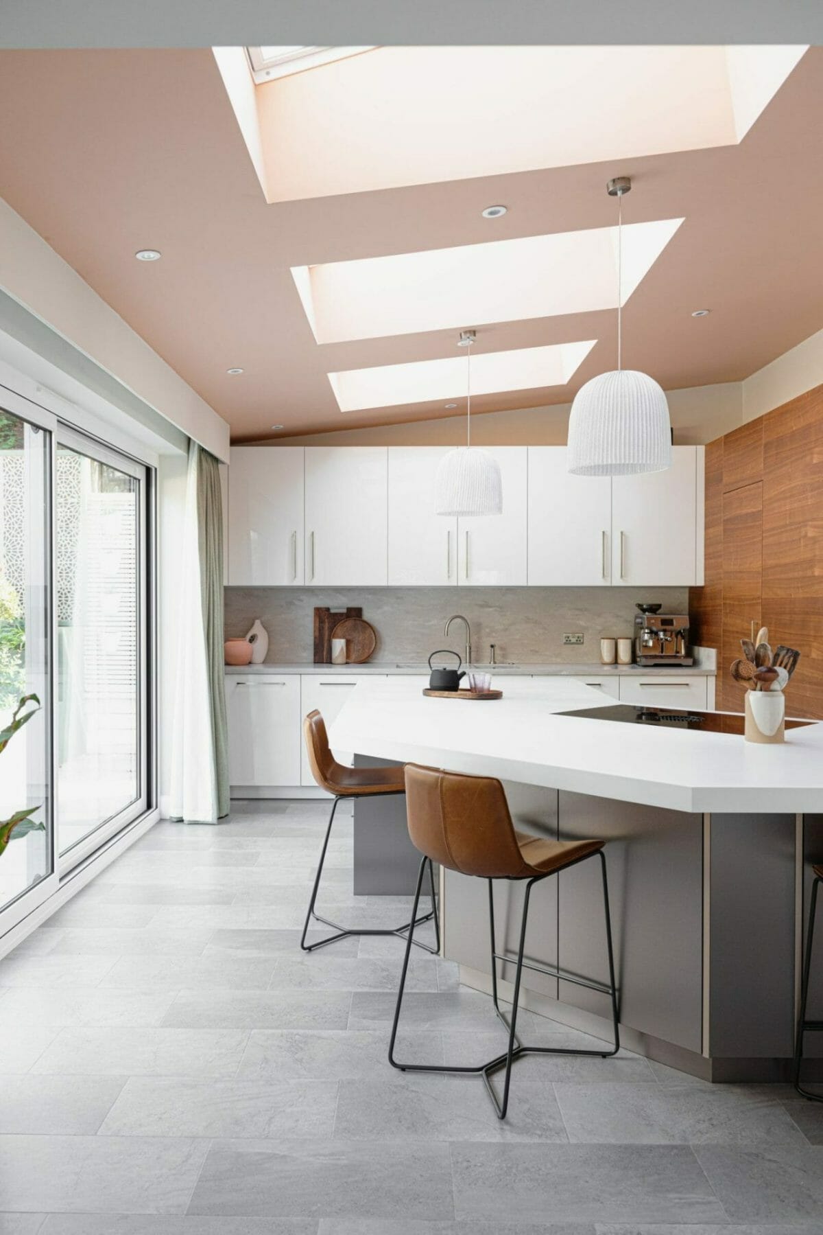 modernkitchenwithwalk-inpantry2-scaled
