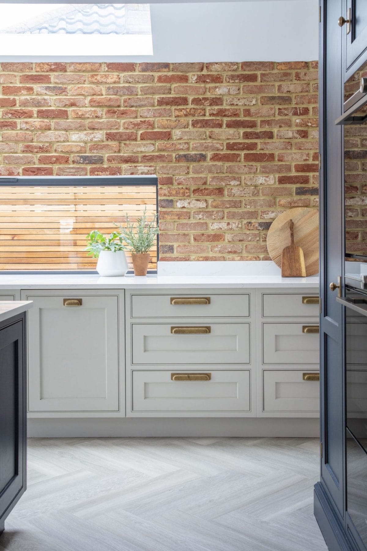 Ashley_Jay_Hangleton-92 Modern Open Plan Handleless Kitchen