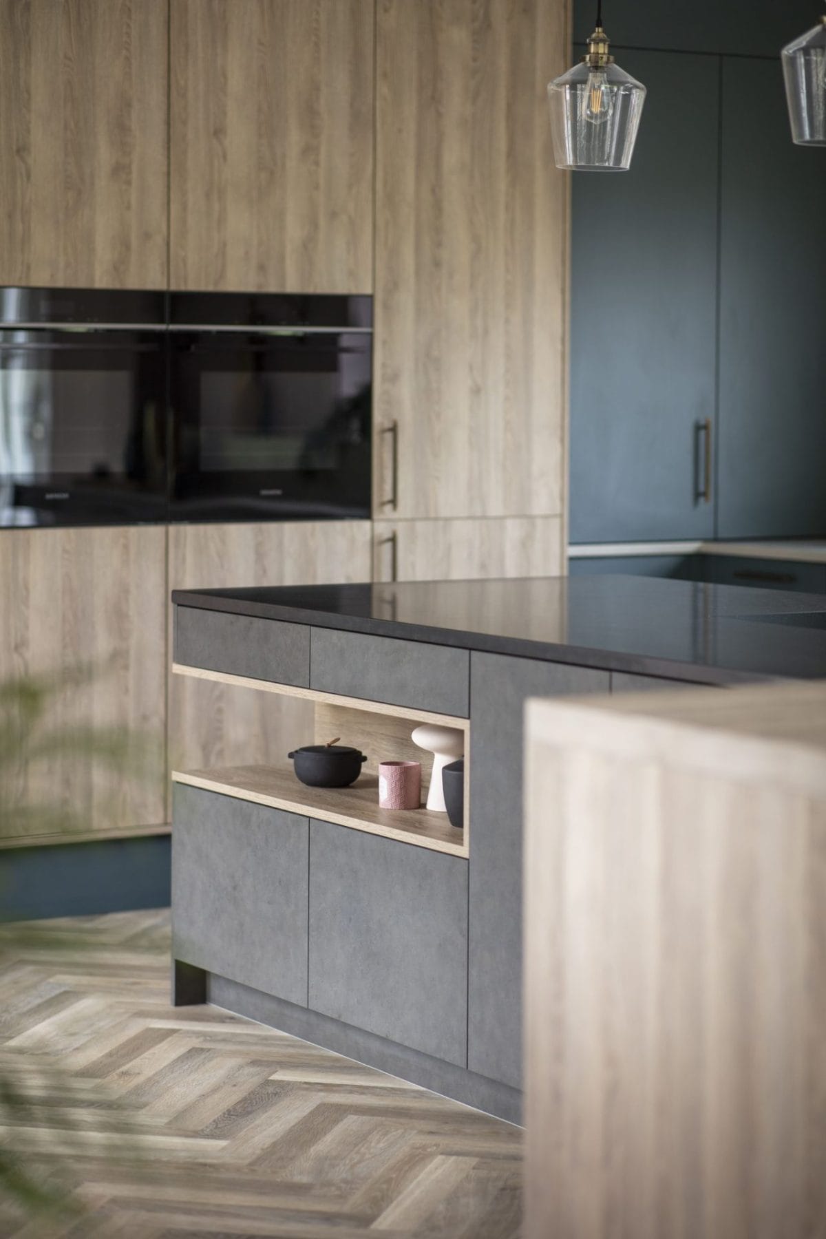 Deep Green Luxe modern kitchen Deep Green Luxe modern kitchen