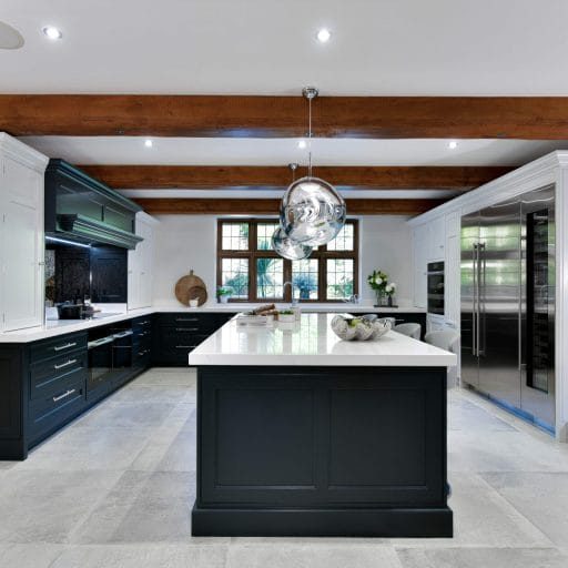 Grand Shaker Kitchen in Dark Blue Grand Shaker Kitchen in Dark Blue
